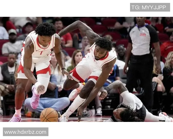 考辛斯复出战火箭,篮网全面击败对手 考辛斯复出战火箭,篮网全面击败对手